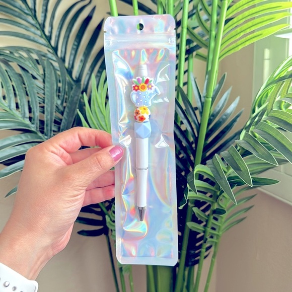 🆕 Journal Notebook & Pen Bundle - Picture 6 of 7